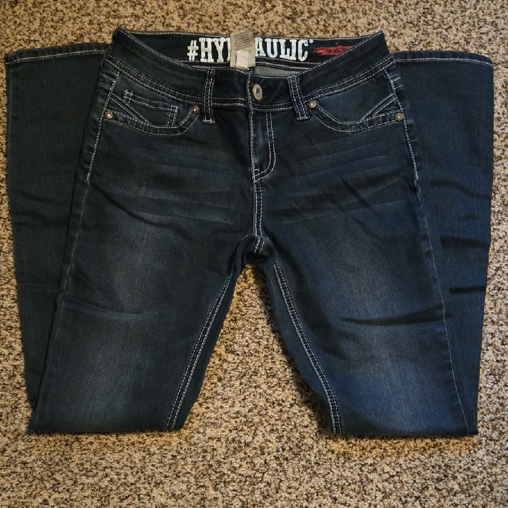 Hydraulic Lola Curvy Jeans - Picture 11 of 11
